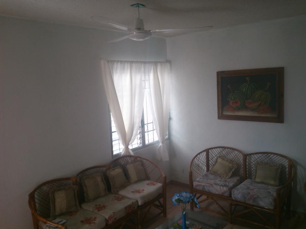 Room In Cancun Stadium Exterior foto